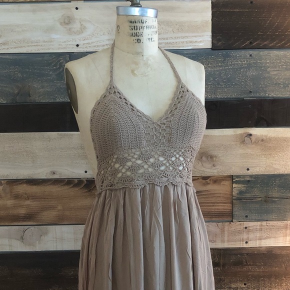 Bohemian Halter Top Maxi Dress - Picture 2 of 4